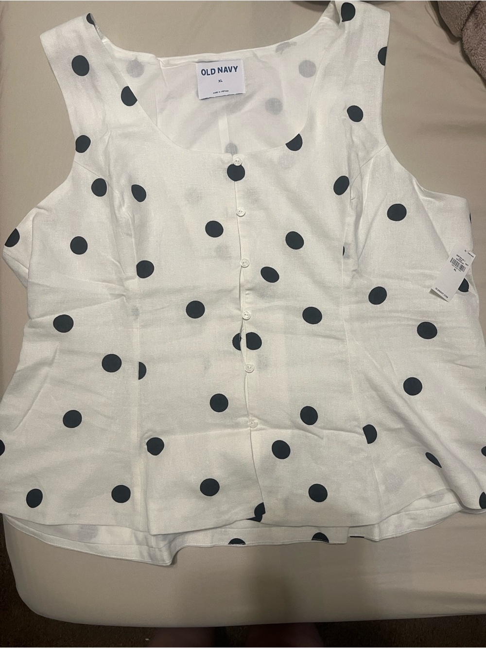 Old Navy White Sleeveless Polka Dot Button-Front Blouse